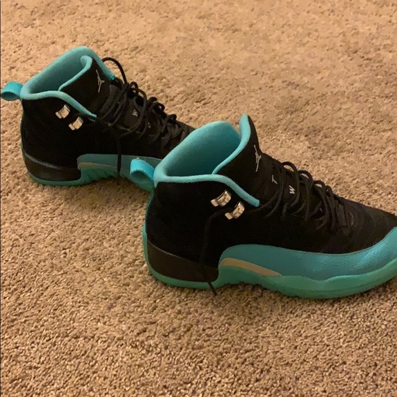 Nike air Jordan 12 retro size 7y - Picture 3 of 4